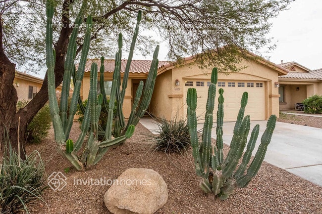 Foto del edificio - 45373 W Desert Garden Rd