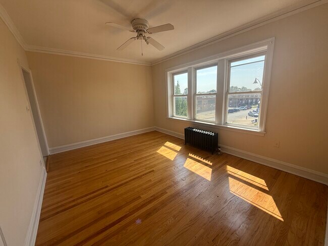 Foto del edificio - 6500 W Cermak Rd