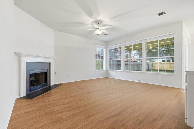 Foto del edificio - 1519 Freestone Dr