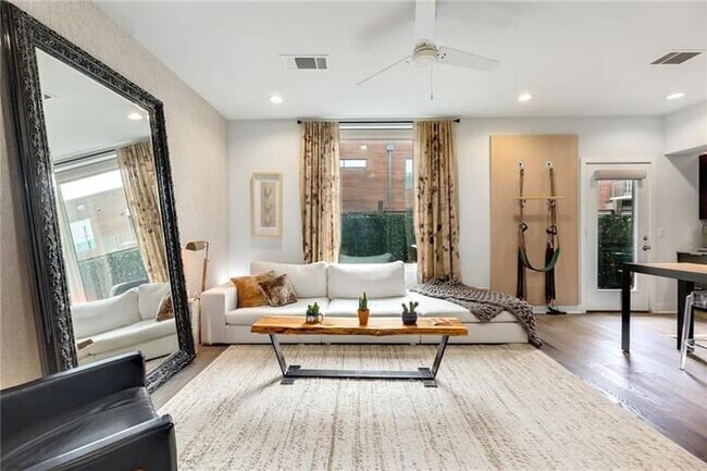 Foto del edificio - Apartment for Rent