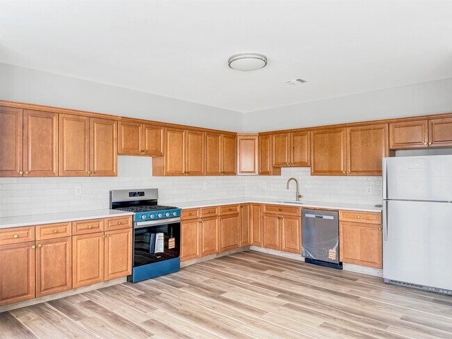 Foto del edificio - 729-731-731 Broadway