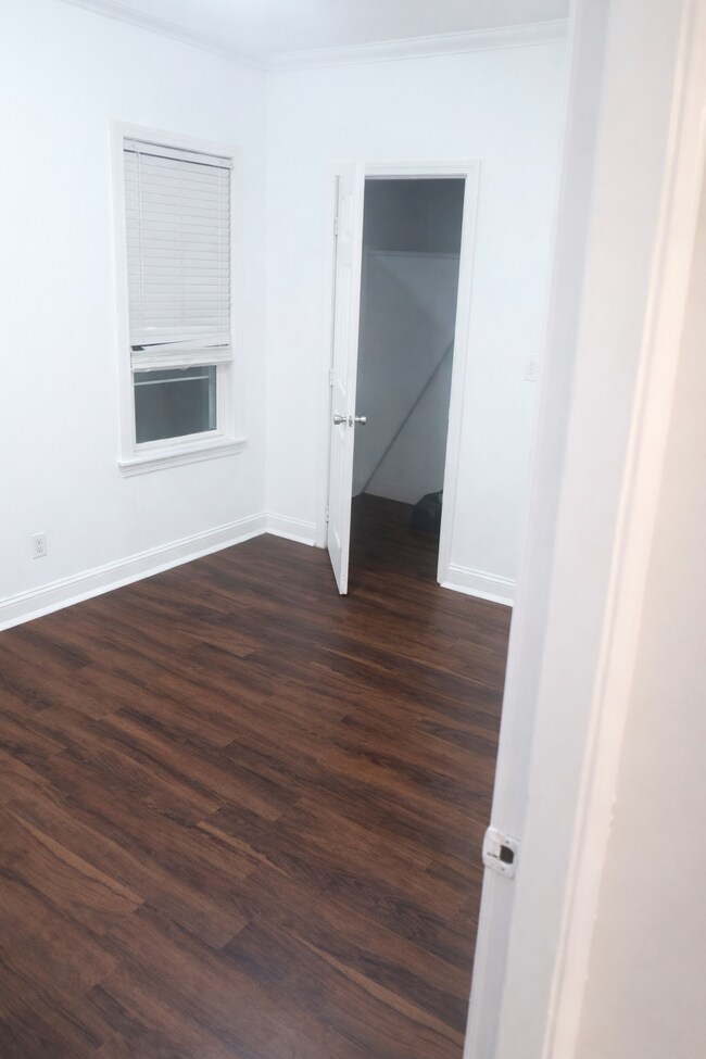 Foto del edificio - 5 Emrose Ter