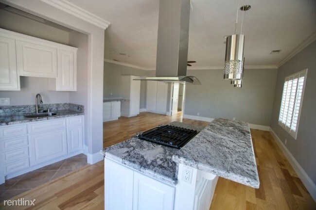 Foto del edificio - 1 br, 1 bath Apartment - 1162 Dallas Rd