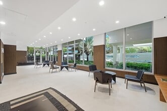 Building Photo - 13800 Highland Dr