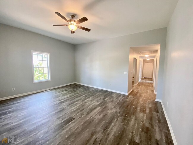 Building Photo - Gorgeous updated Athens Rental home!