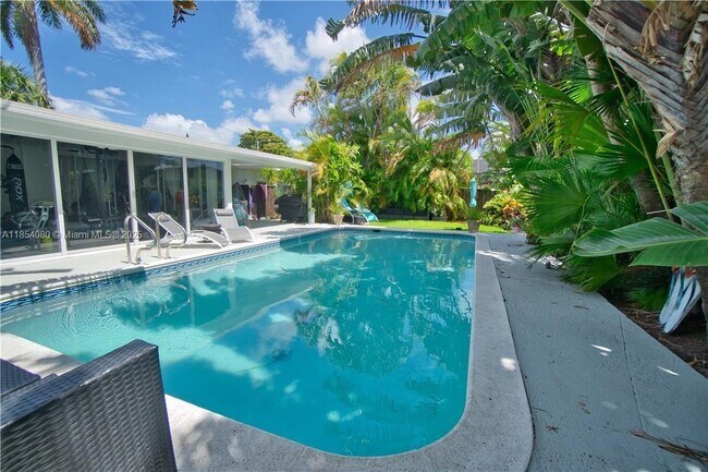 Foto del edificio - 1419 N 16th Ct