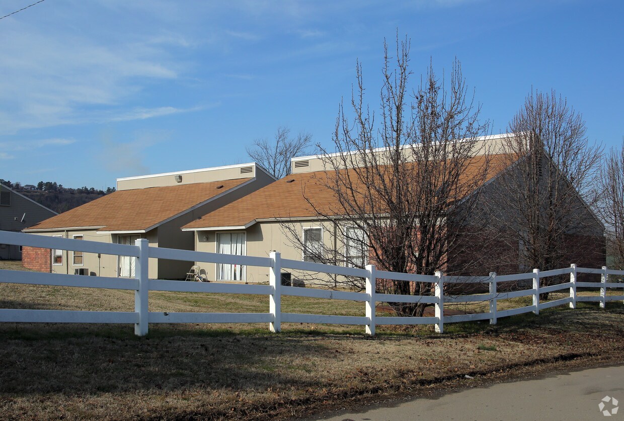 Building Photo - Poteau Valley Apartments