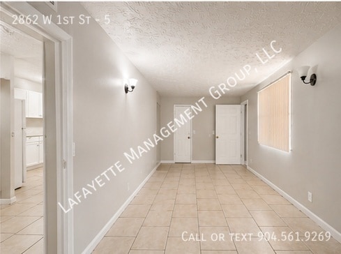 Building Photo - 2862 W 1st St