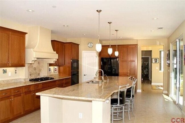 Building Photo - 1148 Vaquero Way
