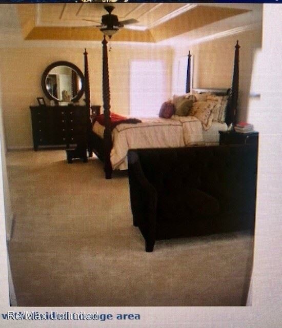 Building Photo - 4 br, 2.5 bath House - 444 W. Country Club