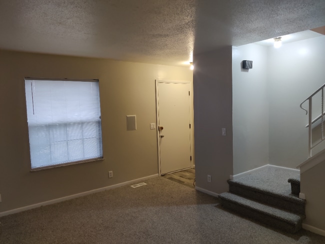 Foto del edificio - 5509 Glenridge Dr