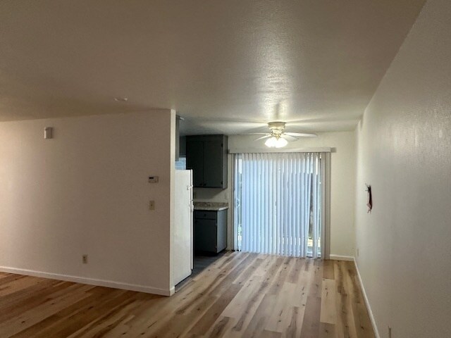 Foto del edificio - Stockton 2 Bedroom 1 Bathroom Triplex