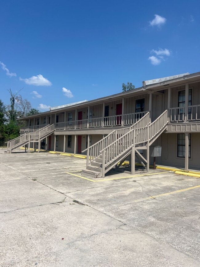 Building Photo - 2306 Fasske St