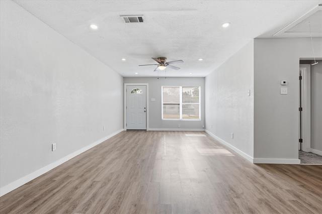 Building Photo - 3103 S Edgefield Ave