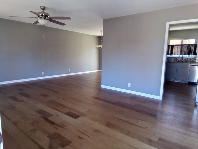 Building Photo - West Knoxville 37932 - 3 bedroom, 2 bath h...