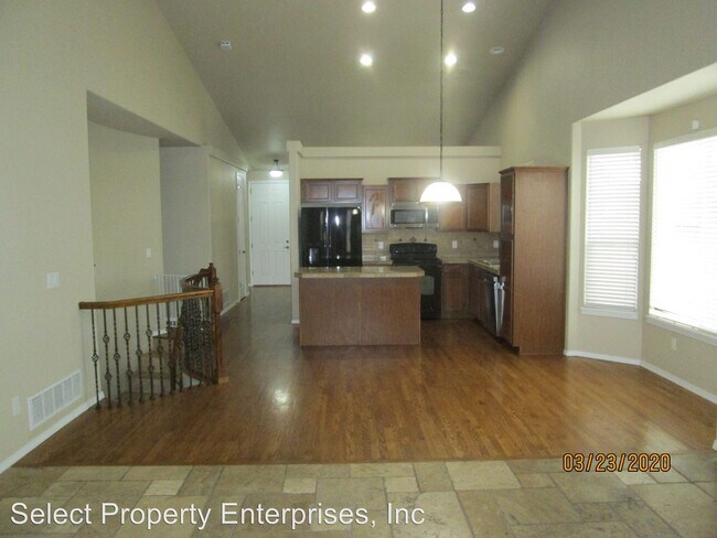 Building Photo - 5 br, 3 bath House - 3472 Tail Wind Drive