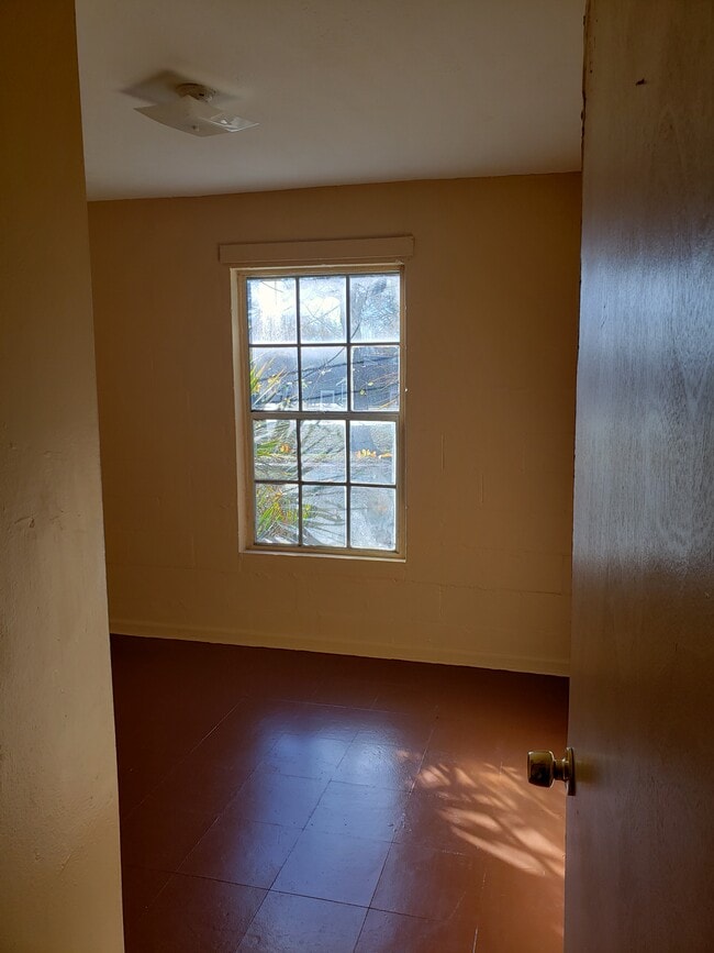 Foto del edificio - 623 E Solomon St