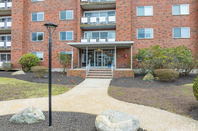 Building Photo - Hill Estates