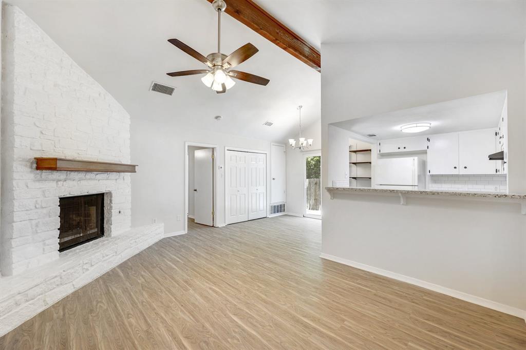 Primary Photo - 1802 Rawhide Dr