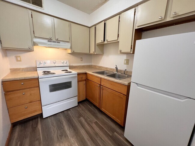 Building Photo - 2BR 1ba - Great location off of 21st Avenue