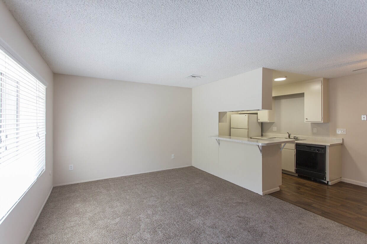 Foto principal - 432 Dominguez Way