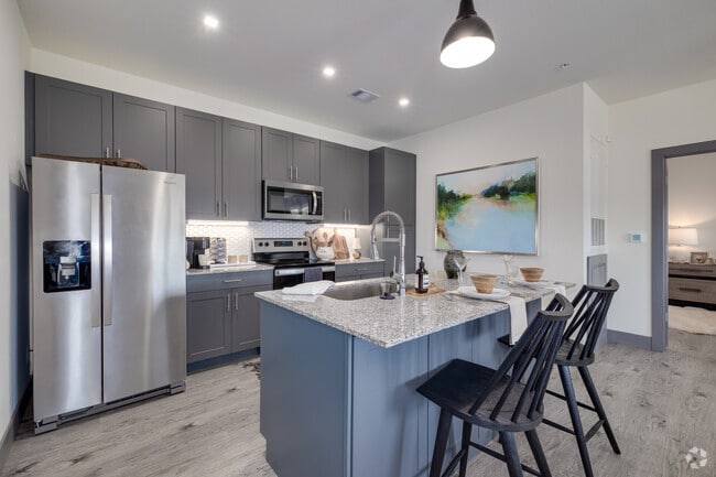 2BR, 2BA - 1108SF - Kitchen - The Laurel