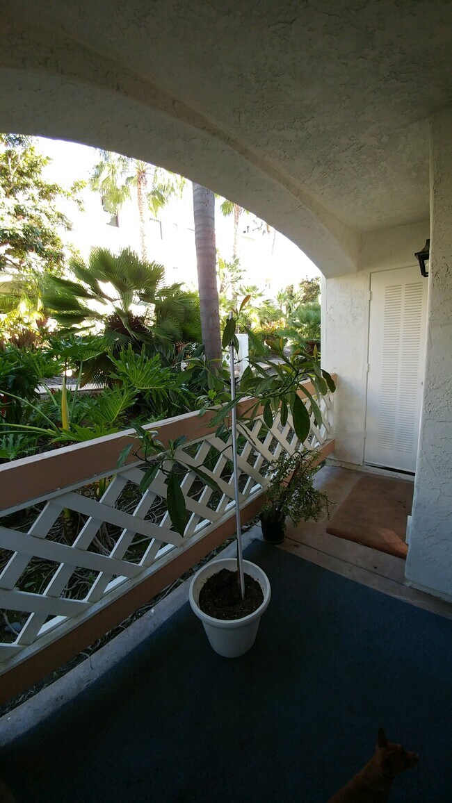 Building Photo - 9459 Fairgrove Ln
