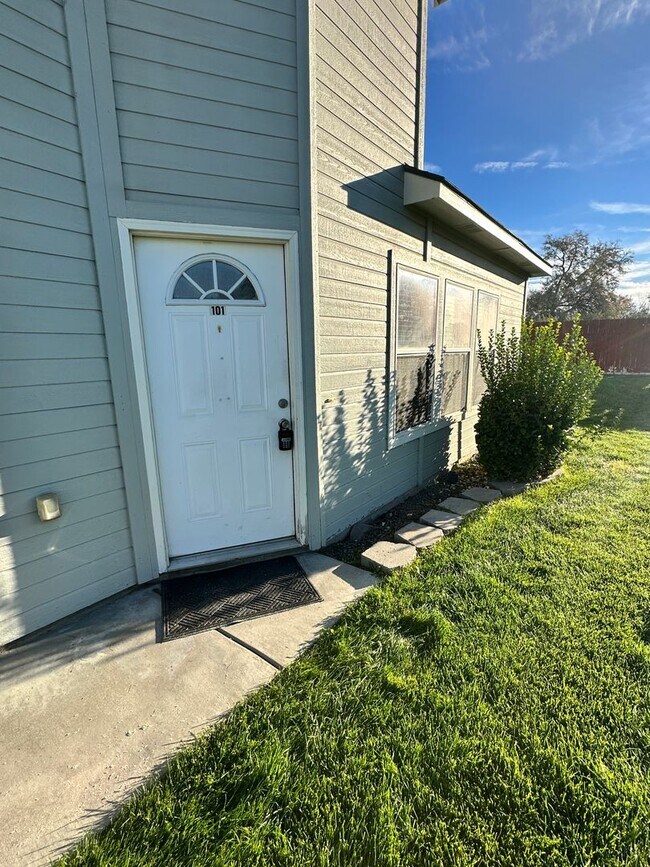 Foto del edificio - 3915 Washington Ave