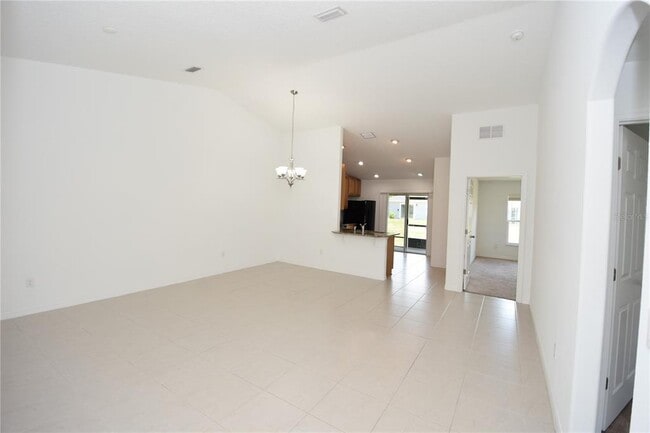 Building Photo - 31 Rosecroft Ln