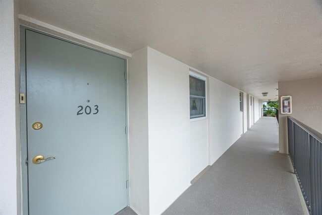 Building Photo - 9945 47th Ave N