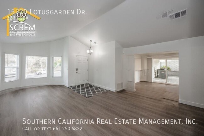 Foto del edificio - Three Bedroom Pool Home in Canyon Country