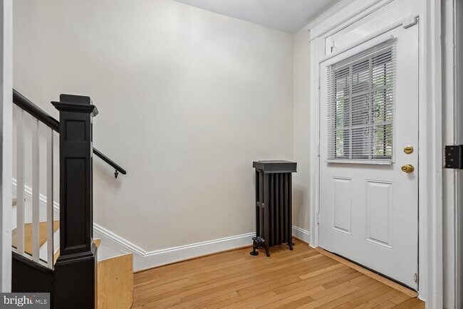 Foto del edificio - 1303 West Virginia Ave NE