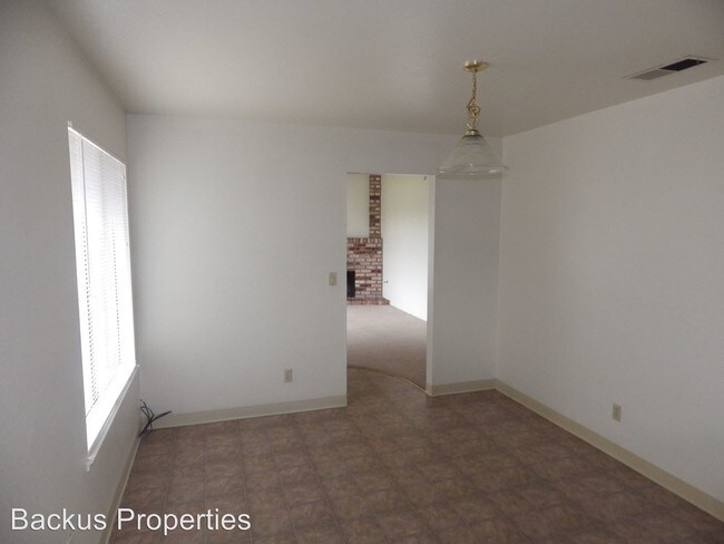 Foto del edificio - 3 br, 2 bath House - 12904 Buchanan Way