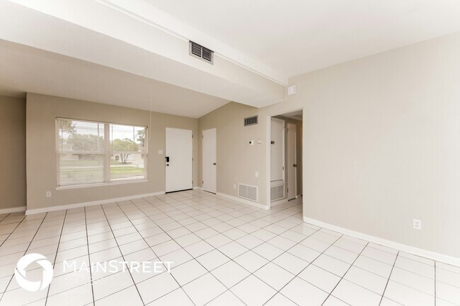 Foto del edificio - 4300 Devonshire Ln