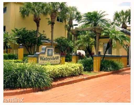 Foto principal - 14900 SW 82nd Terrace