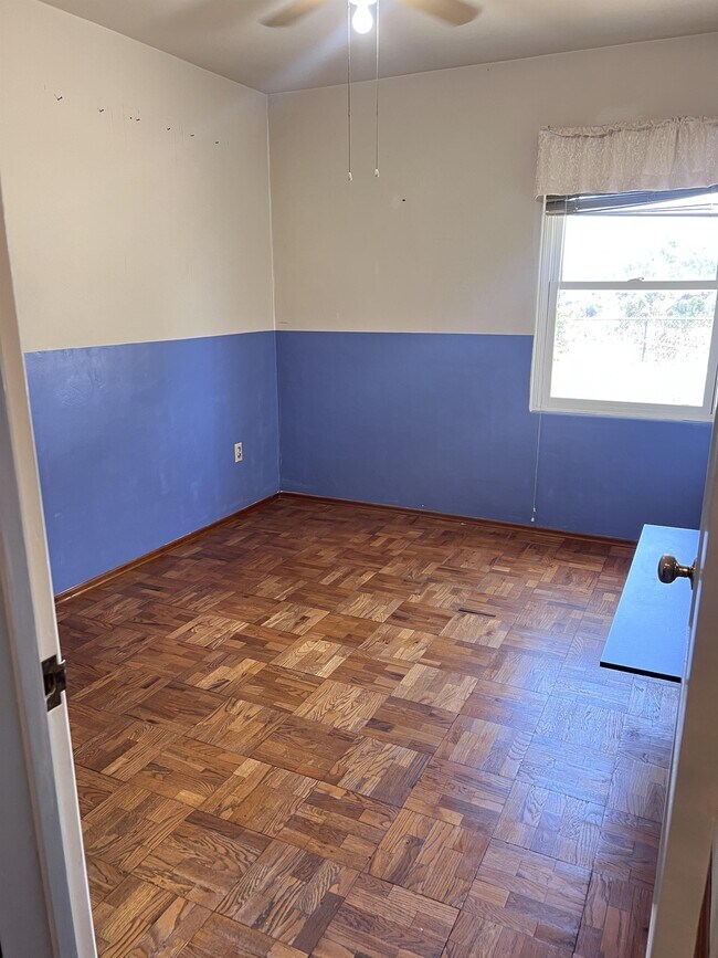 Foto del edificio - 6121 Kerch St