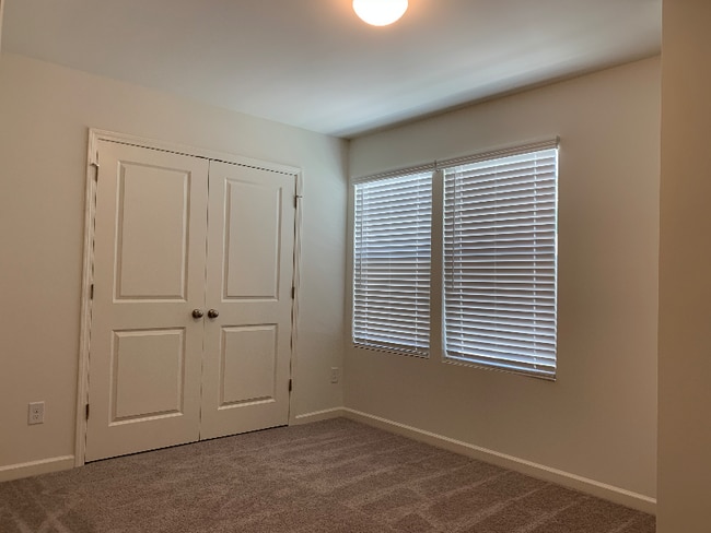 Building Photo - 3852 Tersk Dr