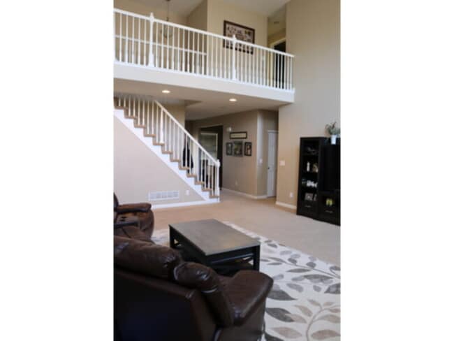 Building Photo - Saddle Rock Ridge 2 story with basement