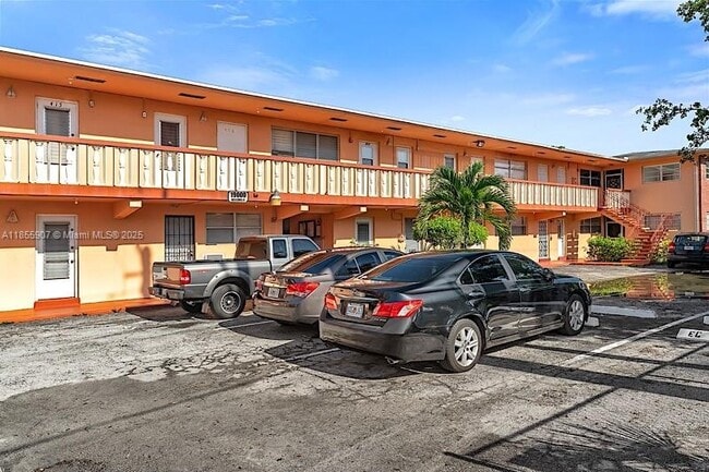Foto del edificio - 19000 NE 3rd Ct