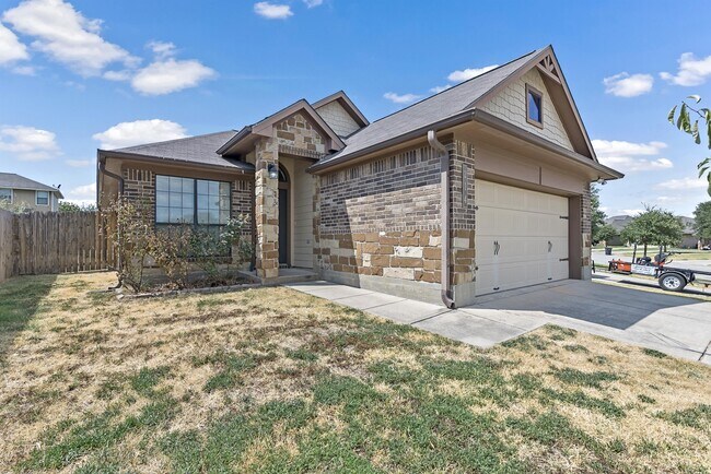 Building Photo - 214 Simi Dr