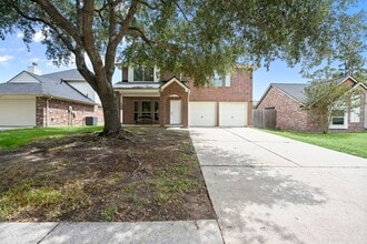 Building Photo - 8723 Creek Willow Dr