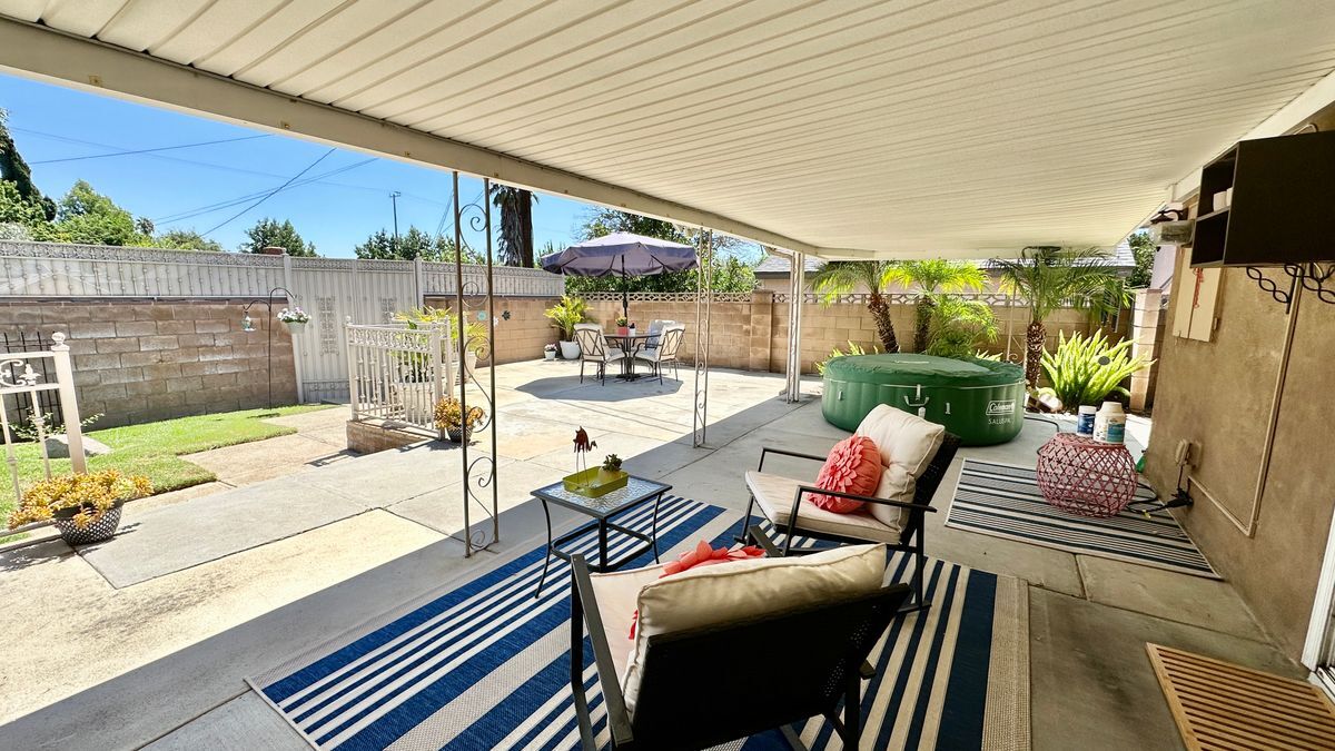 Foto del edificio - 11624 Paso Robles Ave