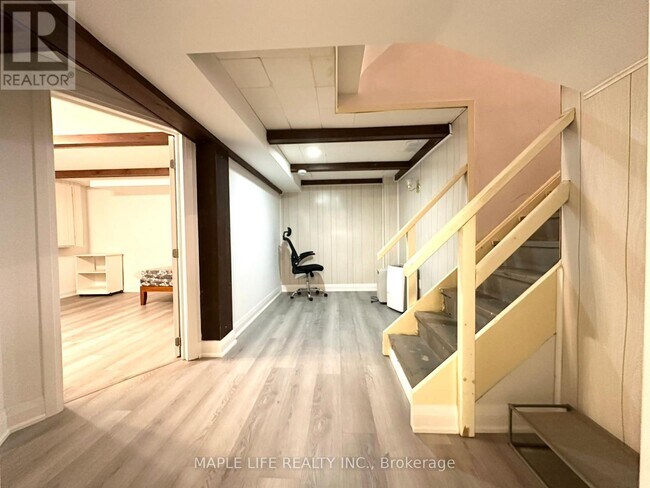 Photo du bâtiment - 37 Pinemeadow Blvd