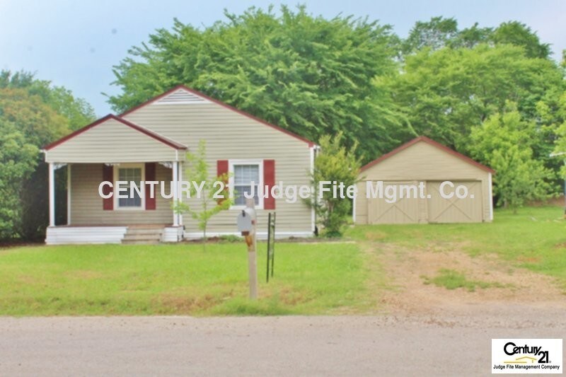 Charming 3/2 in Historic Waxahachie For Rent! House for Rent in