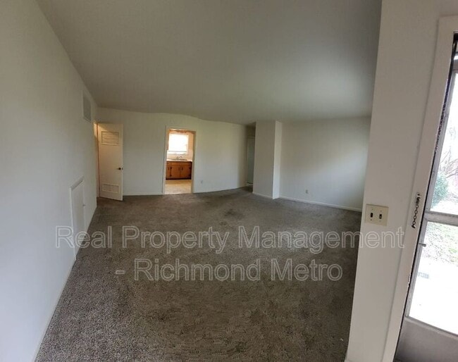 Building Photo - 1138 Shuford Ave