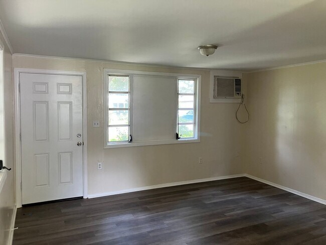 Foto del edificio - Cute 2BR/1BA Zephyrhills Duplex NO APPLICATION FEE!