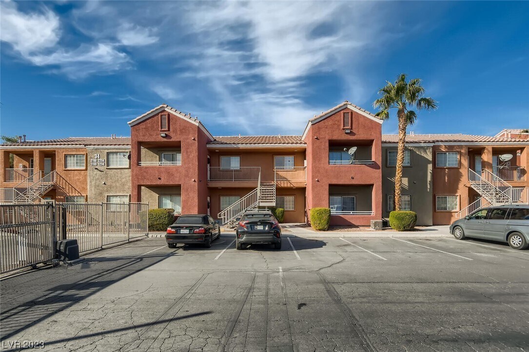 Foto principal - 4730 E Craig Rd