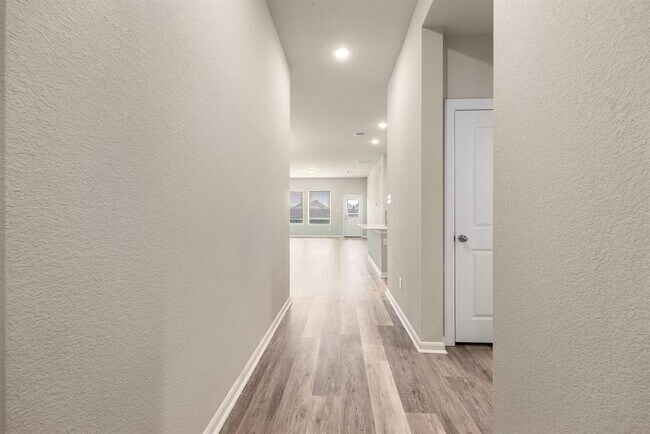 Foto del edificio - 2715 Chestnut Oak Cir