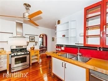 Building Photo - 2 br, 1 bath  - 31 Mendelssohn St # 1