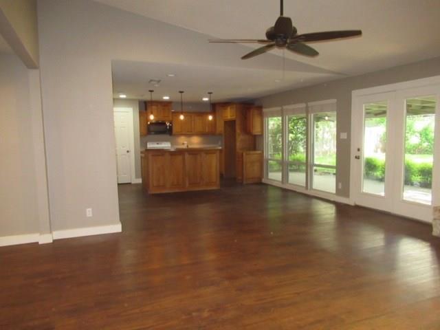 Building Photo - 9303 Robins Nest Ln